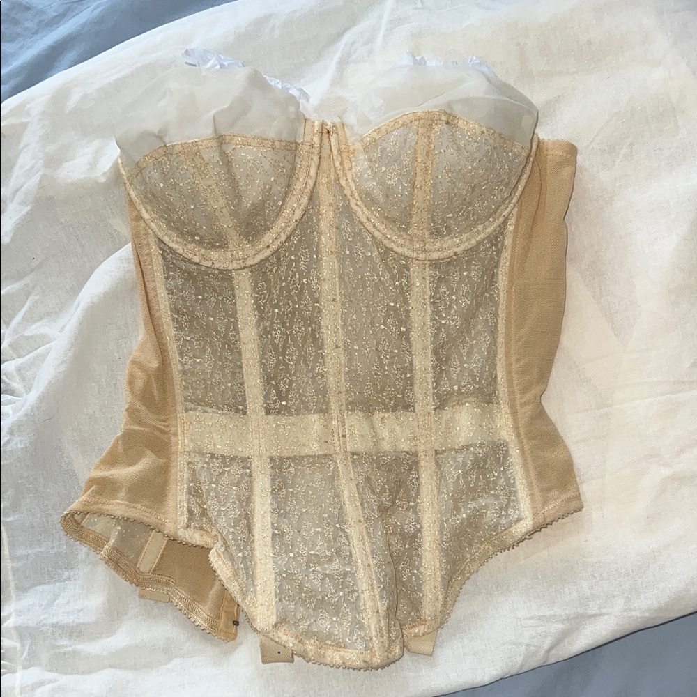 RARE Warner's Cream Lace Corset - as seen on Brigitte Bardot